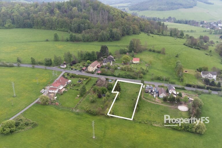 Parcela o rozloze 2 513 m2, Kamenická Nová Víska