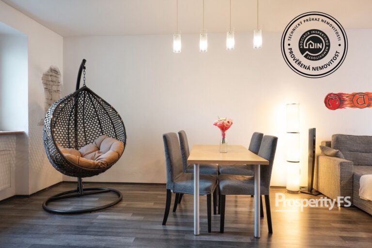 Prodej rodinného domu 6+1 k bydlení a podnikání – Kladno – Kročehlavy