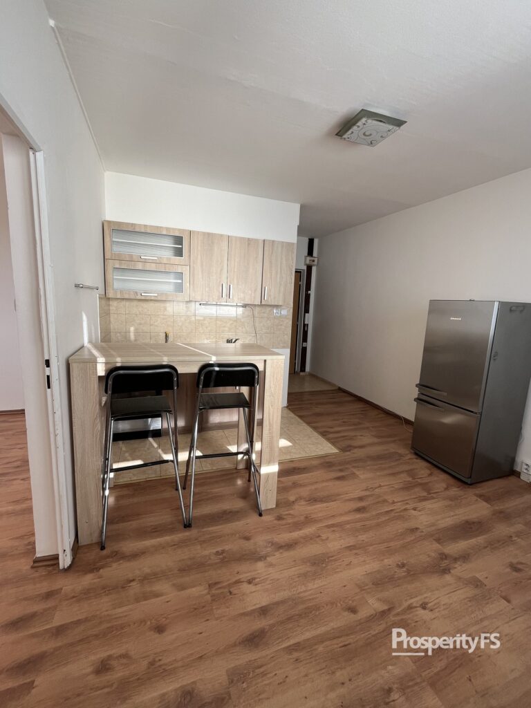 Pronájem bytu 1+1, 35 m2 – Kladno
