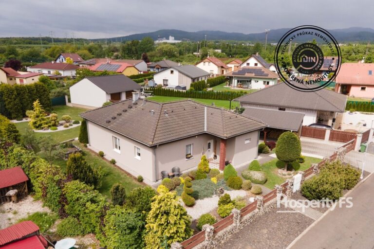 Rodinný dům bungalov 4+kk, 108 m2, pozemek 956 m2 – Spořice