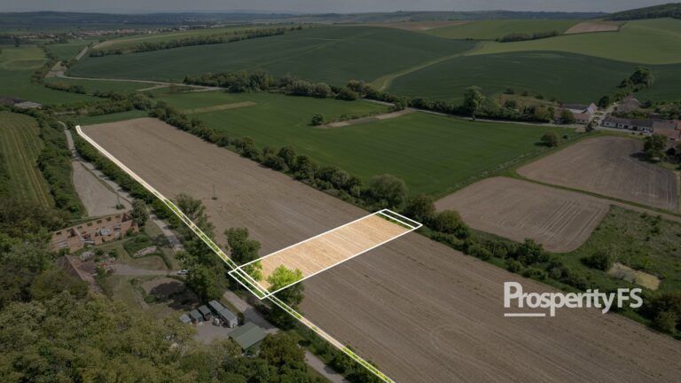 Prodej zastavitelné zemědělské půdy, 2 110 m2 – Morkůvky