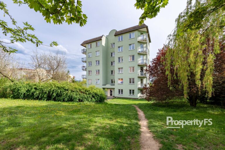 Prodej bytu 3+kk s balkonem, 63 m2 – Chlumec