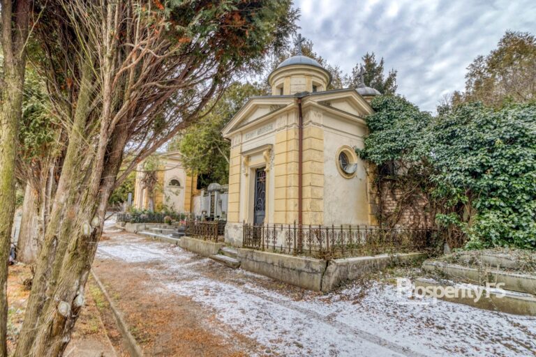Prodej historické rodinné hrobky – Kralupy nad Vltavou