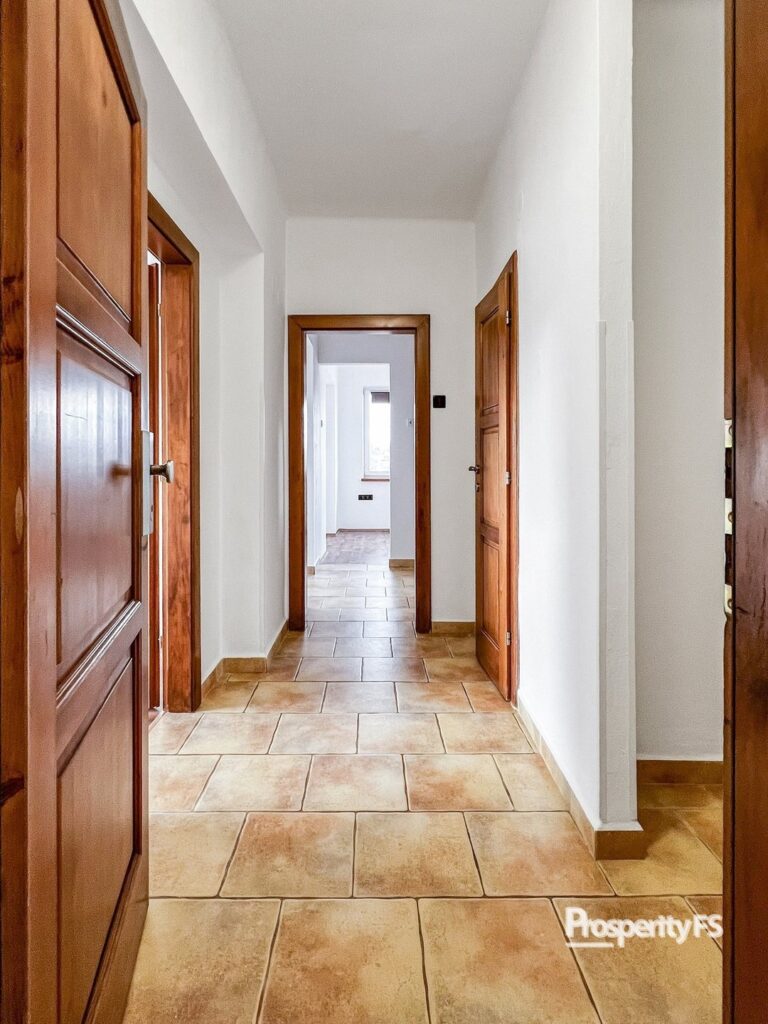 Prodej bytu 3+1 s balkonem, 65 m2 – Nová Říše