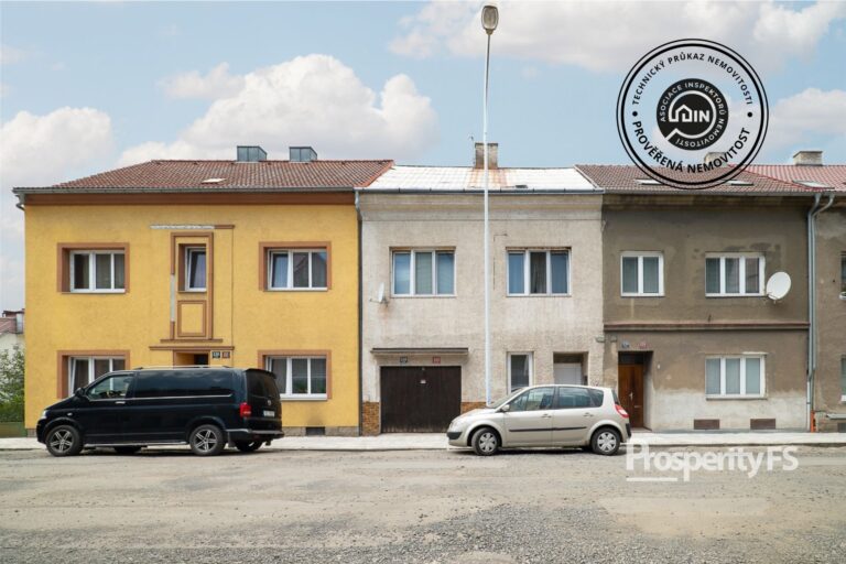 Prodej rodinného domu 4+2, 156 m² – Trmice