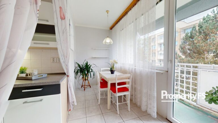 Pronájem, bytu  2+1, 50m² – Ústí nad Labem – ul. Kamenná