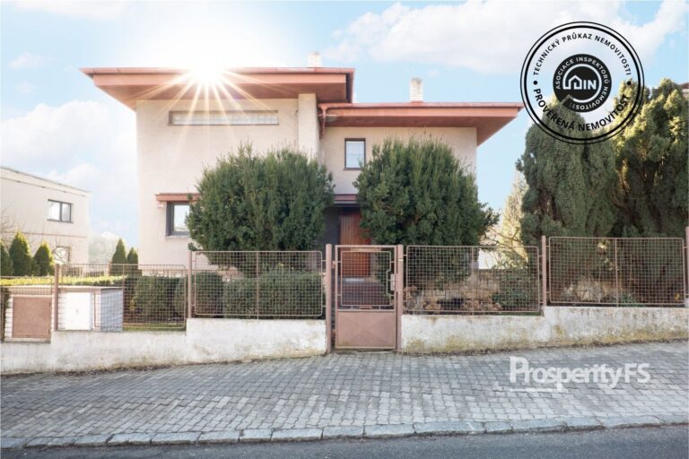 Prodej vily / rodinného domu 5+kk, 196 m² – Stochov