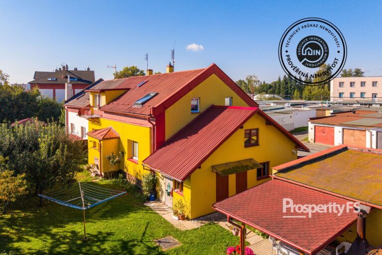 Rodinný dvojdům 6+2, 190 m², zahrada 766 m², 2 garáže – Opava Kateřinky