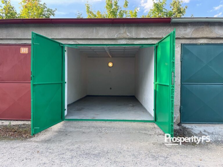 Pronájem garáže 19 m², Slaný