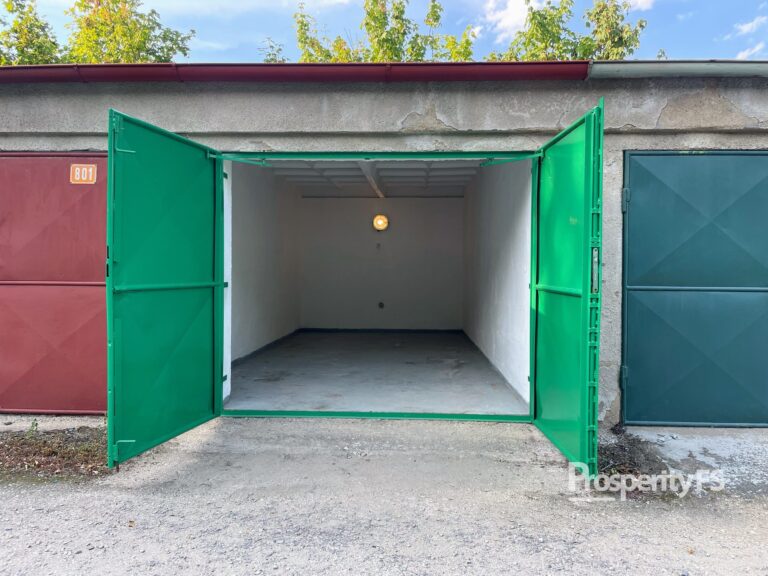 Prodej garáže 19&nbsp;m² v&nbsp;osobním vlastnictví – Slaný, u Kauflandu