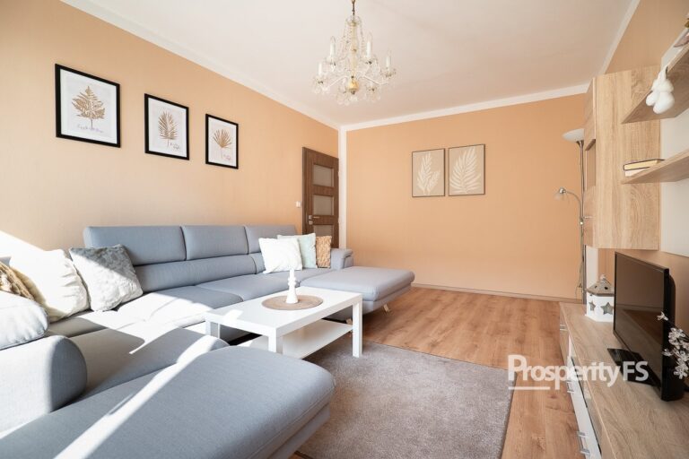 Prodej bytu 2+1&nbsp;61 m², Ústí nad Labem – Severní Terasa, ul. Višňová