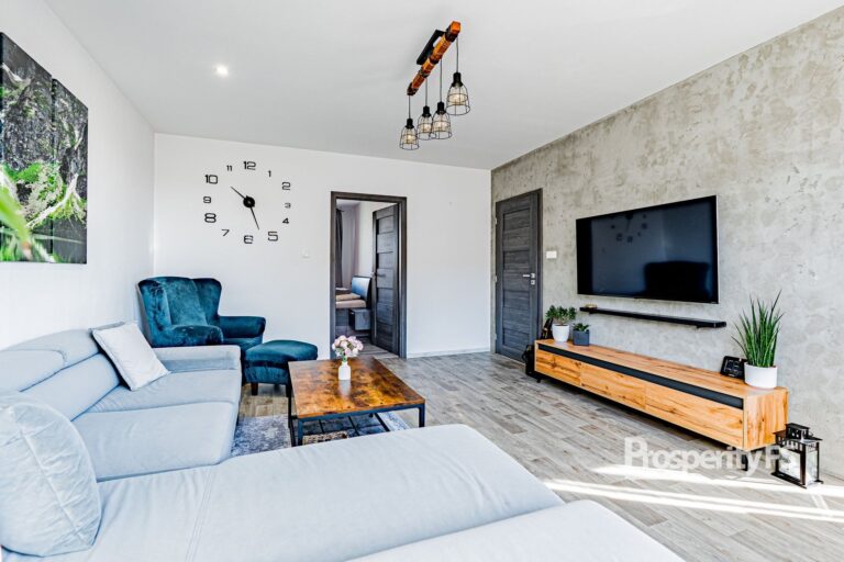 Prodej bytu 3+1, 68m2, s&nbsp;lodžií + sklep 15 m², po kompletní rekonstrukci, Jablunkov, ul. ČSA