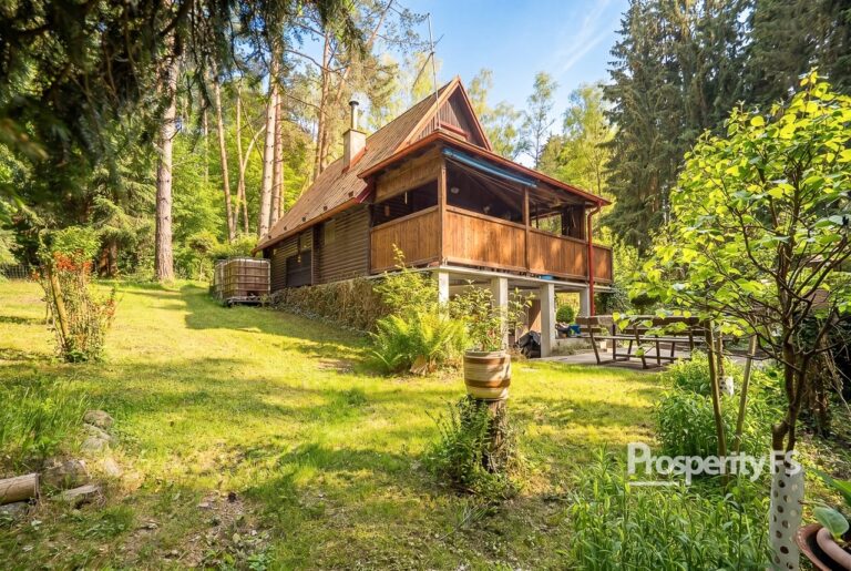 Prodej chaty 2+kk s&nbsp;pozemkem 1088&nbsp;m² – Dědkův Mlýn, Chyňava