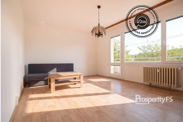 Prodej bytu 3+1, 74 m², Ústí nad Labem – Neštěmická