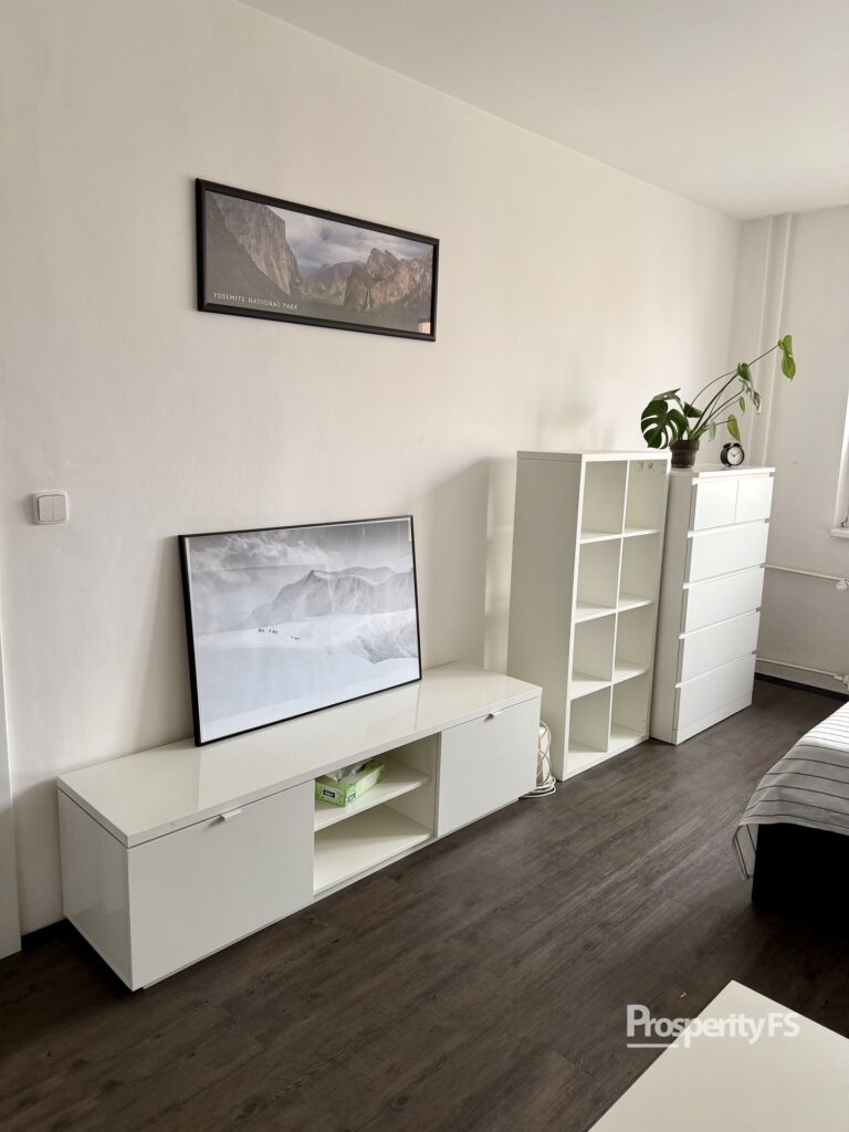Pronájem bytu 1+1 Angolská, Praha – Bořislavka
