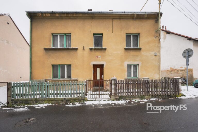 Prodej rodinného domu 4+1, s&nbsp;pozemkem 1929 m², Ryjice