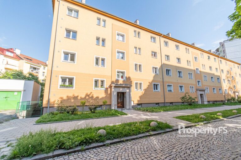 Pronájem bytu 2+1, 55 m², ul. Bratrská, Přerov I-Město