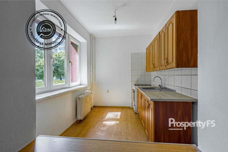 Prodej bytu 1+1&nbsp;35 m², v&nbsp;osobním vlastnictví, ulice Školská, Karviná – Ráj