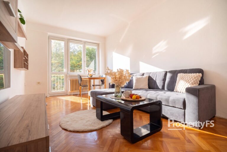 Prodej bytu 2+1&nbsp;52 m², Ústí nad Labem – Bukov, ul. Kosmonautů